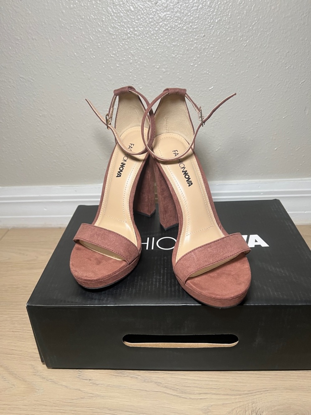 Fashion Nova Women's brown Suede Block Heel Sandals
